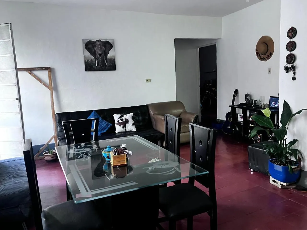 Habitacion Ideal En Laureles Medellín 0*,  Colômbia